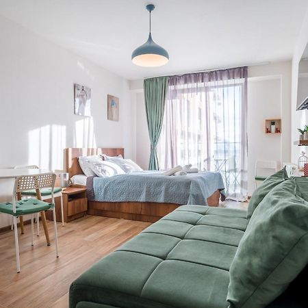 Winter Is Here Apartment In New 구다우리 외부 사진