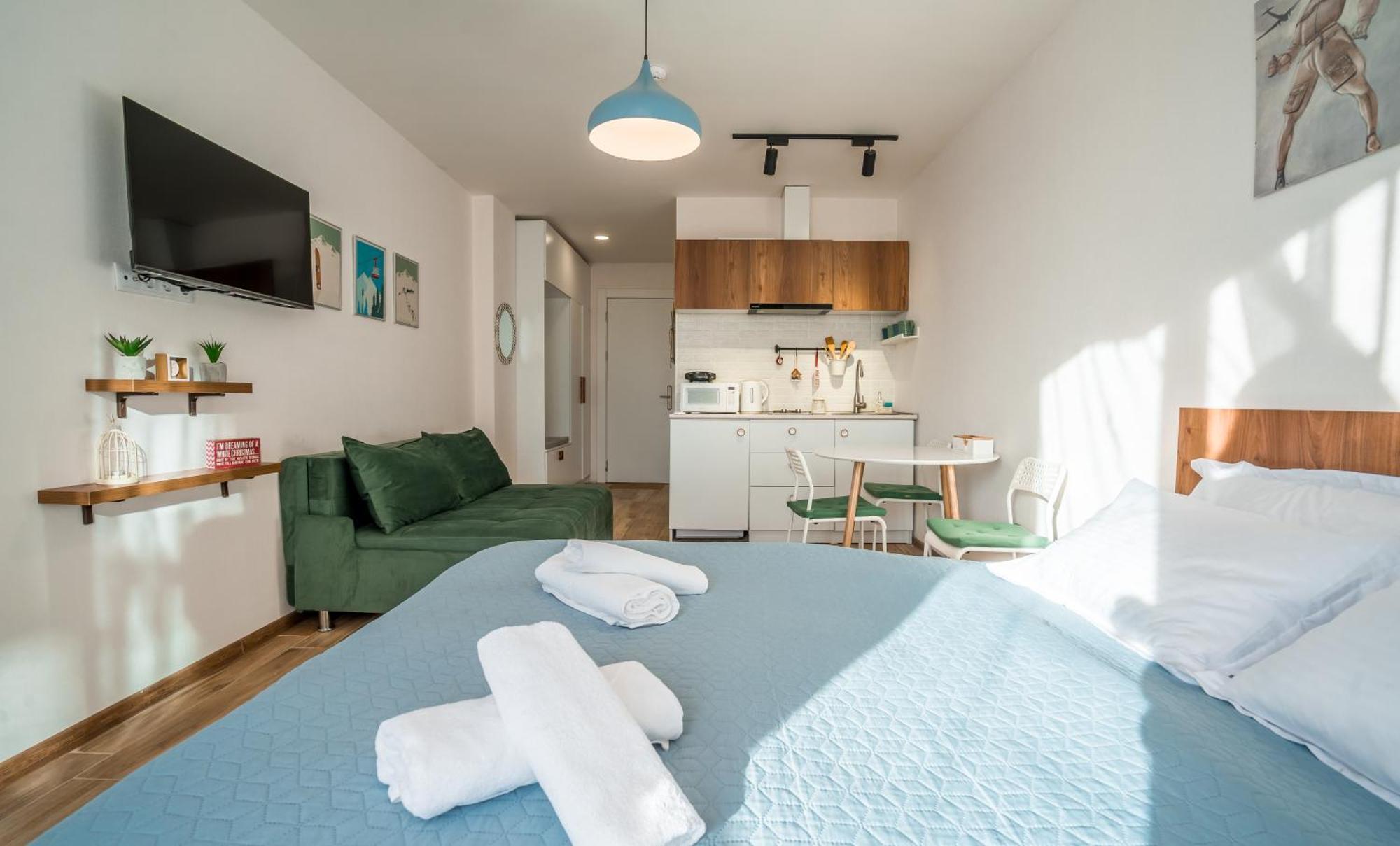 Winter Is Here Apartment In New 구다우리 외부 사진